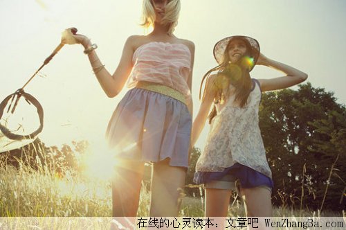 让别人快乐是慈悲，让自己快乐是智慧