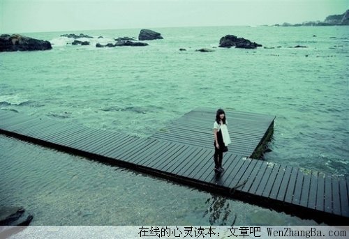 疲倦时，请把心靠岸，休息一下！