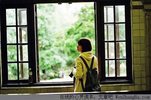 人生的困难要依靠自己，人总是要学会一个人长大！
