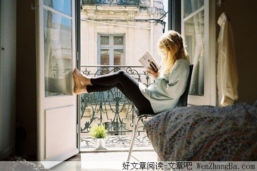 一群肥胖的球迷