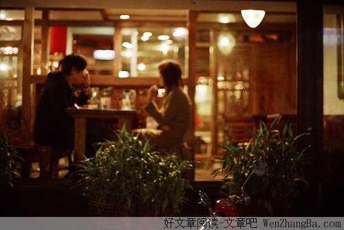 有些话，仅仅看了一眼，却留在了青春里
