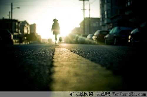 一个转身，掩藏了多少人悲伤的表情