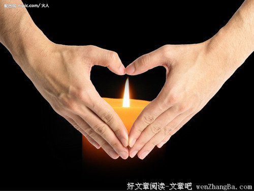 爱心，在弯腰的一瞬间 