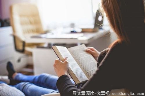 我们如此努力，是想对人生多一点控制力