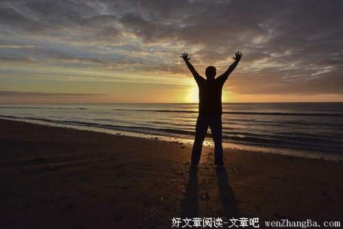 这世界不相信眼泪，蠢货才会自己感动自己！