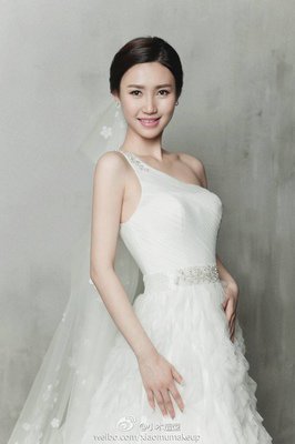 最全的《只愿你曾被这世界温柔相待》散文美句大全