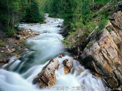 最经典的《在黑暗的河流上》经典的句子大全