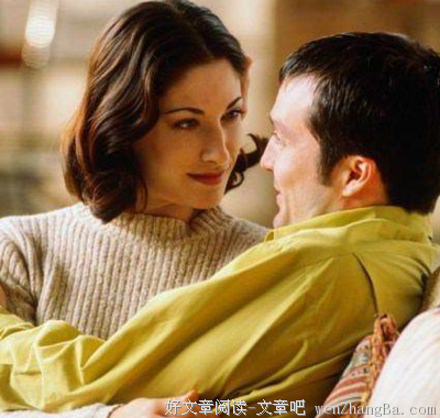 吵架时，怎么做最能让对方瞬间心软？