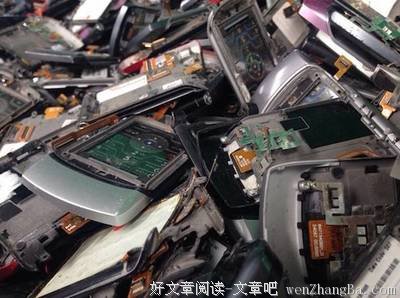 一女子研究了一夜iPhone8，发现一个难以接受的事实……