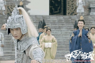 “很想联系你，却少了一个合适的身份”