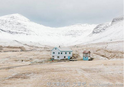 我们在喧嚣中孤独，他们在孤悬世外中孤独