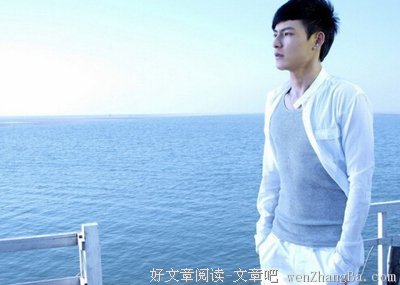 其实，他的这些表现都是因为没那么爱你