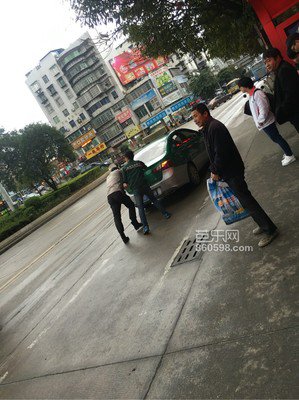 你想和所长一起工作吗？点这里~点这里~
