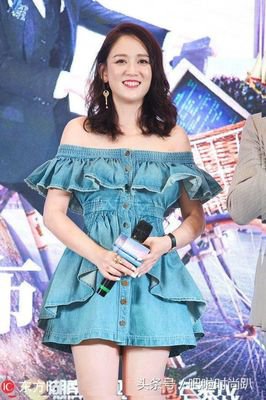 39岁陈乔恩竟然还在扮少女，没想到撞上了赵丽颖，年龄差距立显