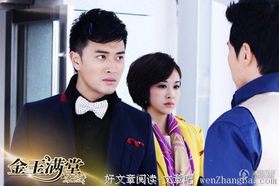 用了这三招，她把我按在墙角给强吻了……