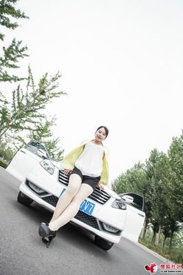 秋雨梧桐落，只道是寻常