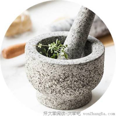 手脚干燥裂口？教你一招就搞定，让你的手脚细腻又滑嫩