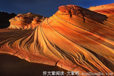 苍涼古音，行與莽荒。