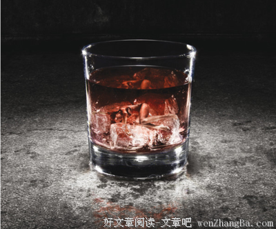 你是我生命里的酒精。