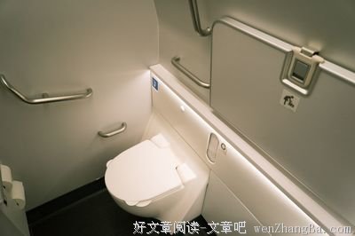 乘坐美联航全新的商务舱是什么样的体验？