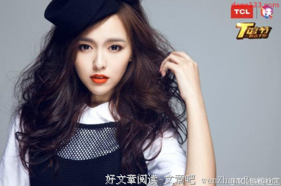 “女孩子很好泡的，几支口红就搞定了”