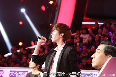 在周杰伦演唱会上手撕前任：能让你过得不好，我真TM开心！