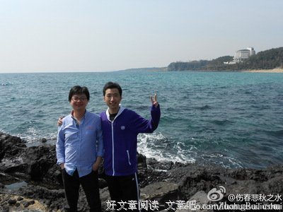 别伤春悲秋了，你才二十多岁。