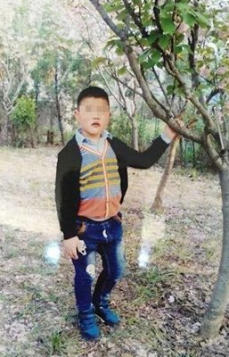 那些不贪钱只图对你好的姑娘，最后都饿死了。