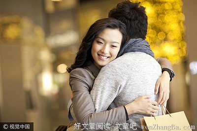 大多数人在决定感情是否继续时，犯了大错