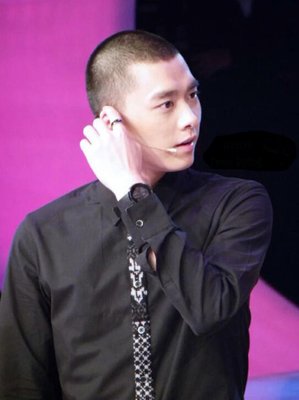 男神胡歌新剧来袭，帅炸了！你准备好了吗？