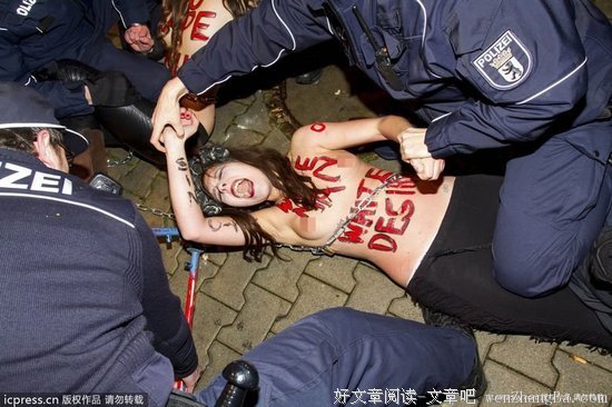 你绝对想不到：4个裸女打麻将的油画暗含的惊世的秘密
