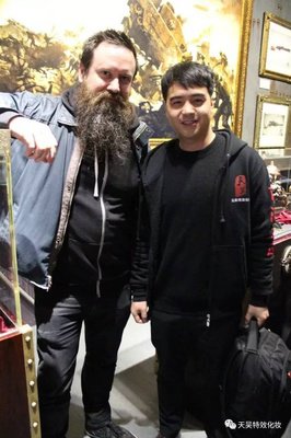 世界上可以哭的地方只有被窝和父母怀里