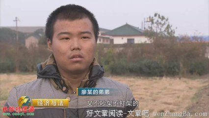姐姐劝弟弟把保险退了，1个月后弟弟肺癌晚期，弟媳妇竟把姐姐家砸
