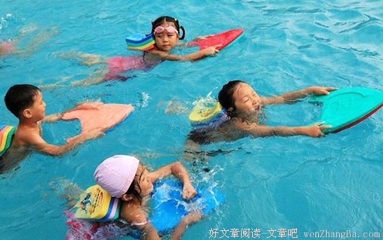 41岁2个娃的她，连给孩子喂饭都不会，竟比多少女人幸福千万倍！
