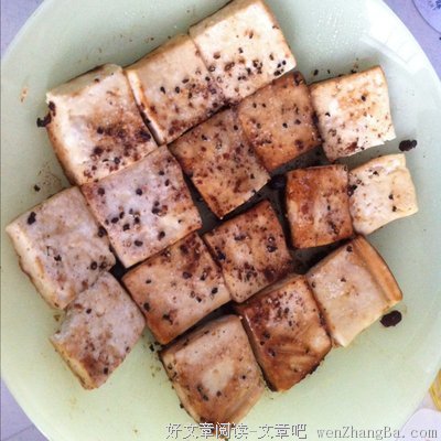 那个卖豆腐的“小”女人