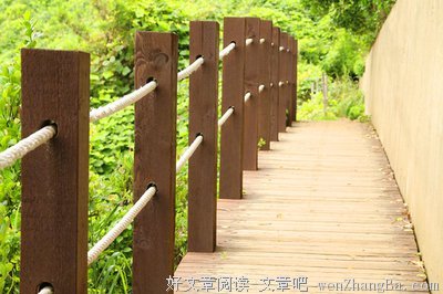 谁不是一边享受着，一边承担着！