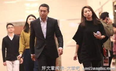 走路驼背的张嘉译，让千万人着迷，真相让人心疼...