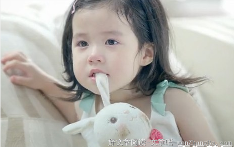 他承包了一代人的童年，曾盛世美颜能让朱茵林心如共侍一夫，却因