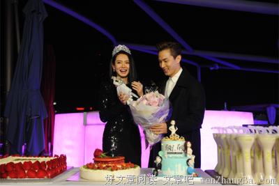 最经典的《女王乔安》小说书摘