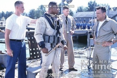 《怒海潜将》好看吗？经典影评10篇