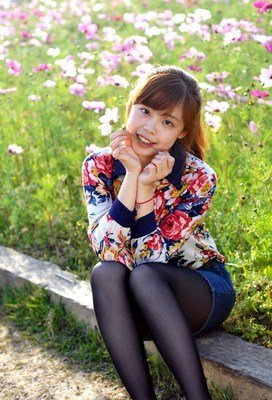 刚入大学，就有姐妹花晚上约我去小树林……