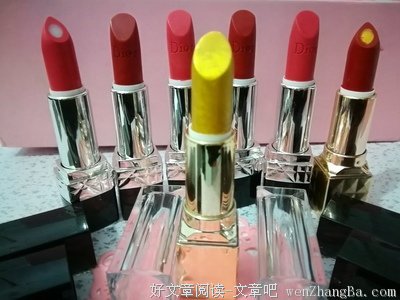 她用一款安全无毒、孕妇可用的纯天然润唇口红，征服了70万女人