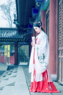 《世情薄》读后感10篇