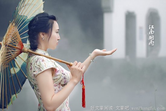 桃李春风时，江南燕归巢。