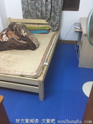 合租房突然停电，隔壁的邻居发现后…