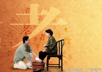可怜天下父母心，笑着打开，看到最后却哭了……