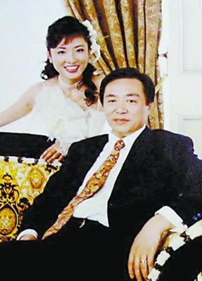 “丈夫第一次打我，我雇了十个人打回去。”