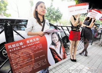 那个在镜头前全裸的95后少女：再多的钱，也买不回脱下的尊严