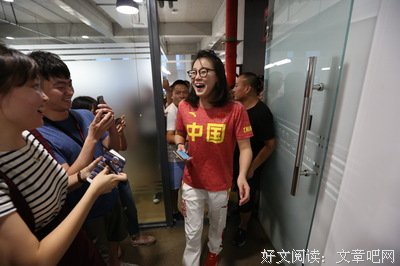 “可能是我太天真了，总觉得谈个恋爱就是一辈子”