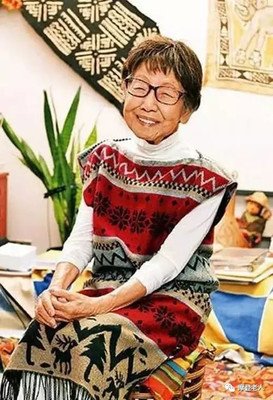 96岁失恋，100岁获奖，她一直喝酒吃肉，简直没有时间去死